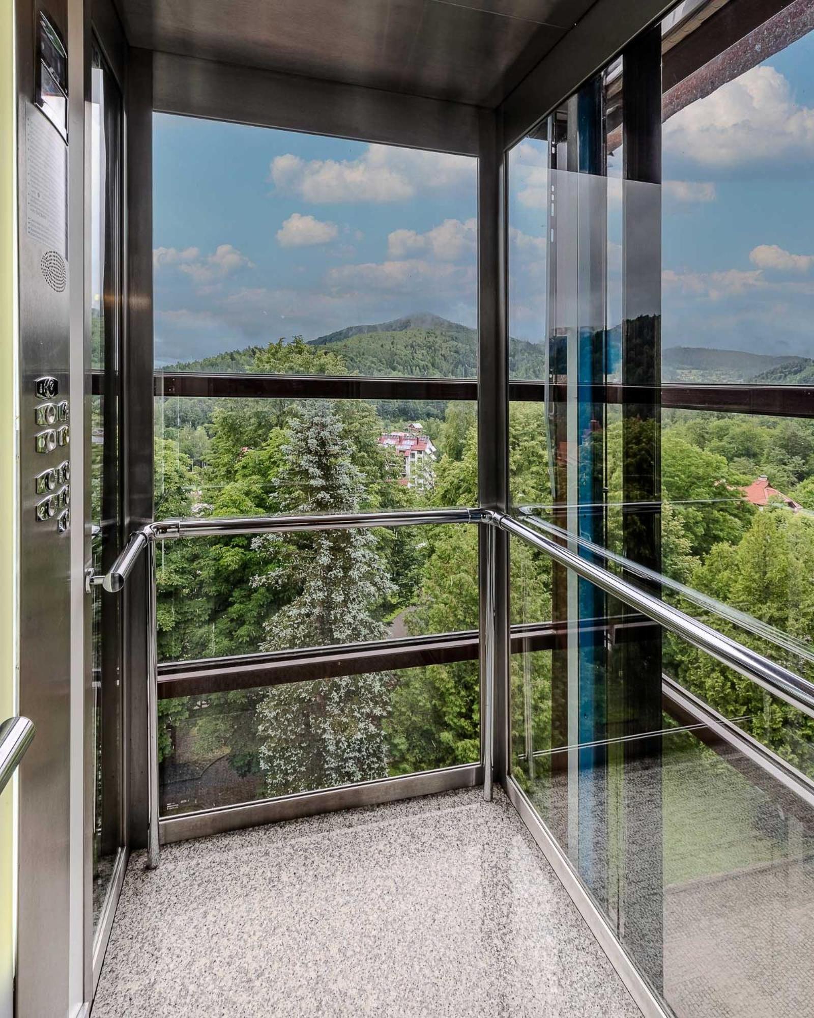 Edelweiss Hotel Yaremche Bagian luar foto